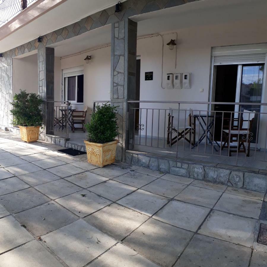 Elena Rooms-Apartments Asprovalta Exterior foto